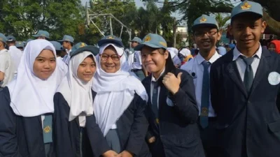 Sekolah Gratis Bagi Anak di Jakarta Dimulai pada 2025 - Logic