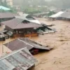 Banjir Bandang di Bima Ratusan Warga Masih Terjebak