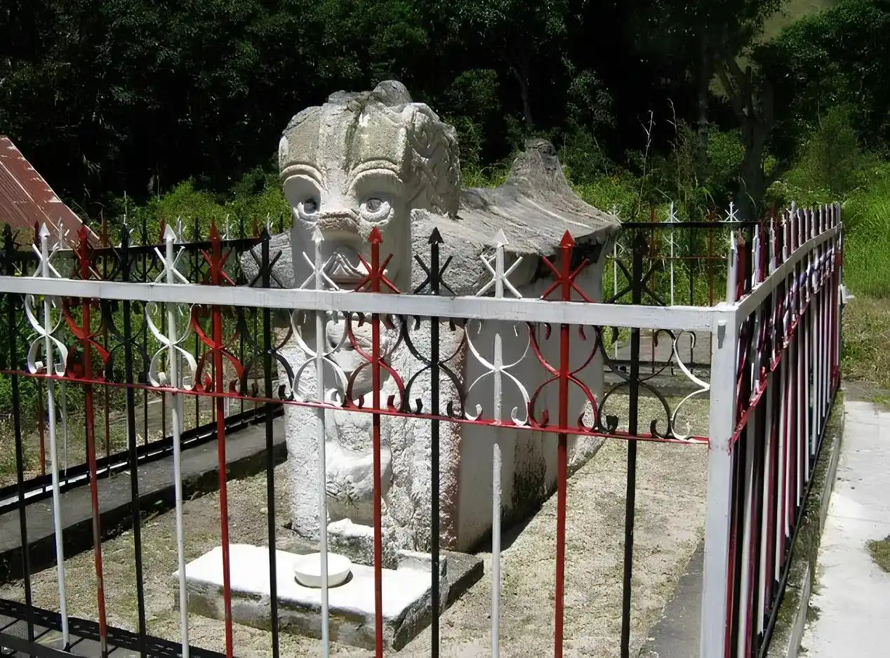 Makam Op Domi Raja Nababan